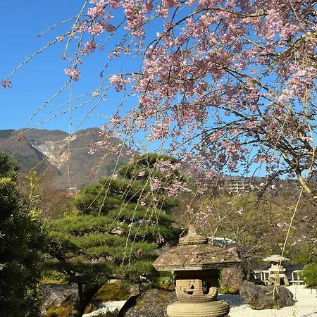 Onsen & Garden -Asante Inn- Hakone Buitenkant foto