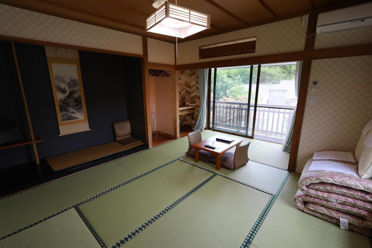 Onsen & Garden -Asante Inn- Hakone Buitenkant foto