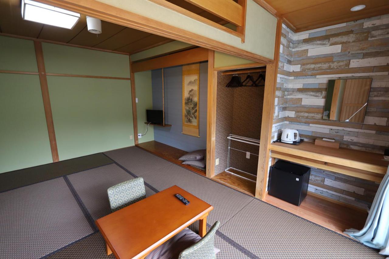 Onsen & Garden -Asante Inn- Hakone Buitenkant foto