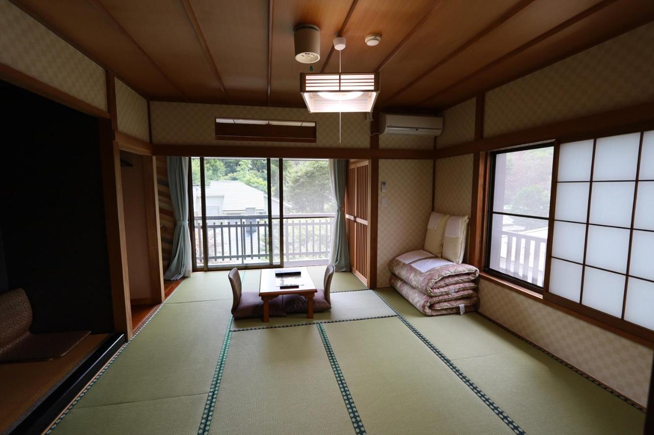 Onsen & Garden -Asante Inn- Hakone Buitenkant foto