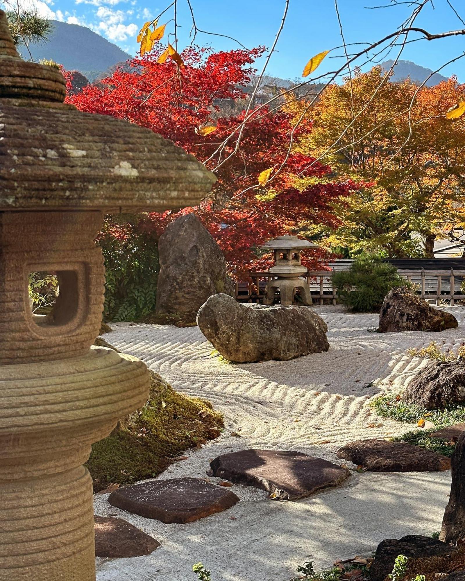 Onsen & Garden -Asante Inn- Hakone Buitenkant foto