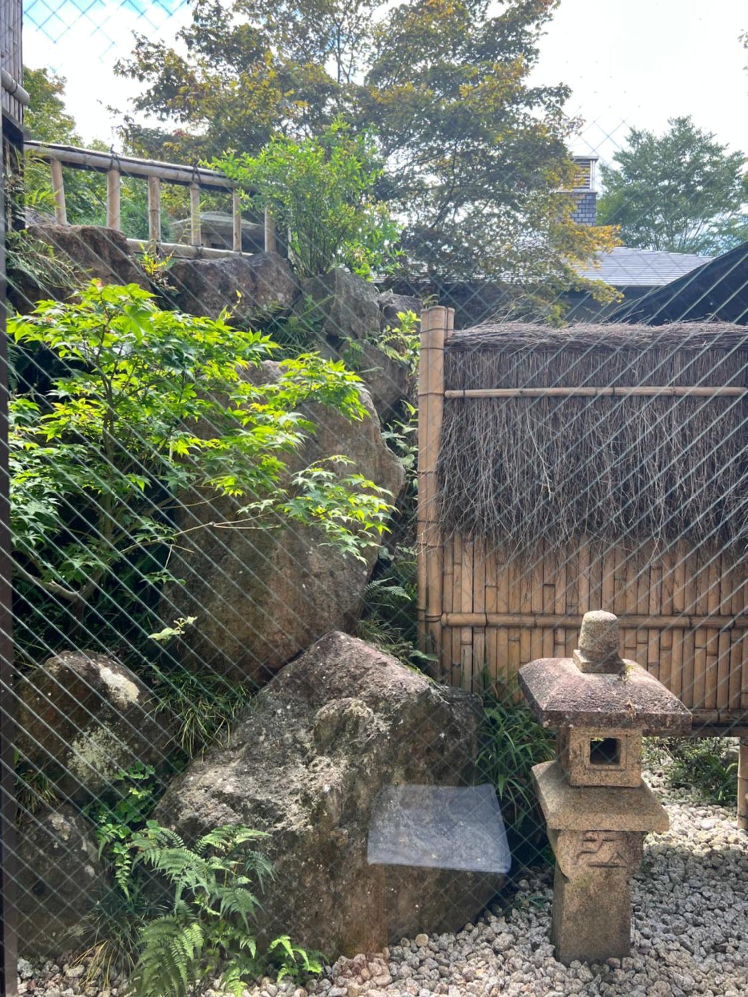 Onsen & Garden -Asante Inn- Hakone Buitenkant foto