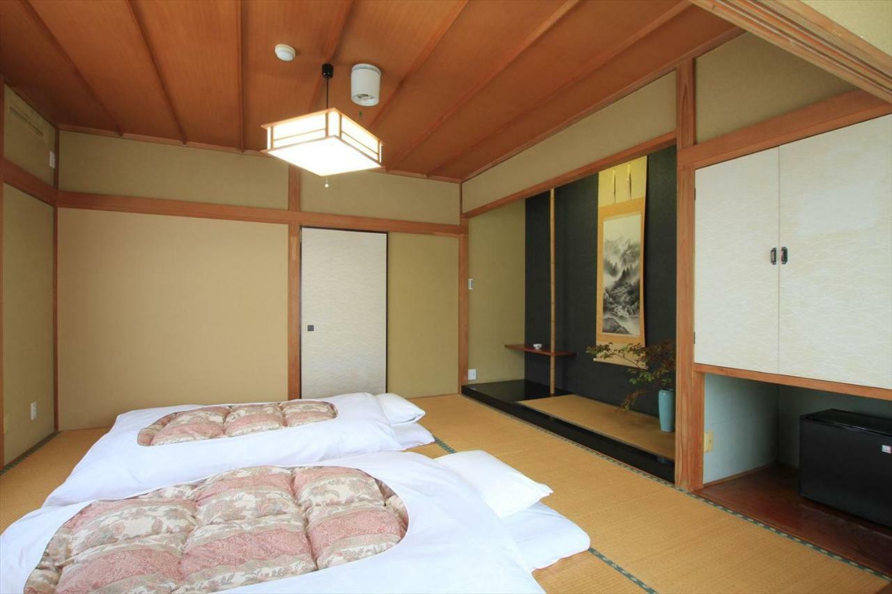 Onsen & Garden -Asante Inn- Hakone Buitenkant foto