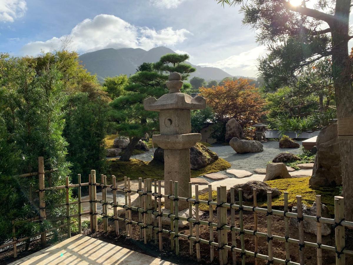 Onsen & Garden -Asante Inn- Hakone Buitenkant foto