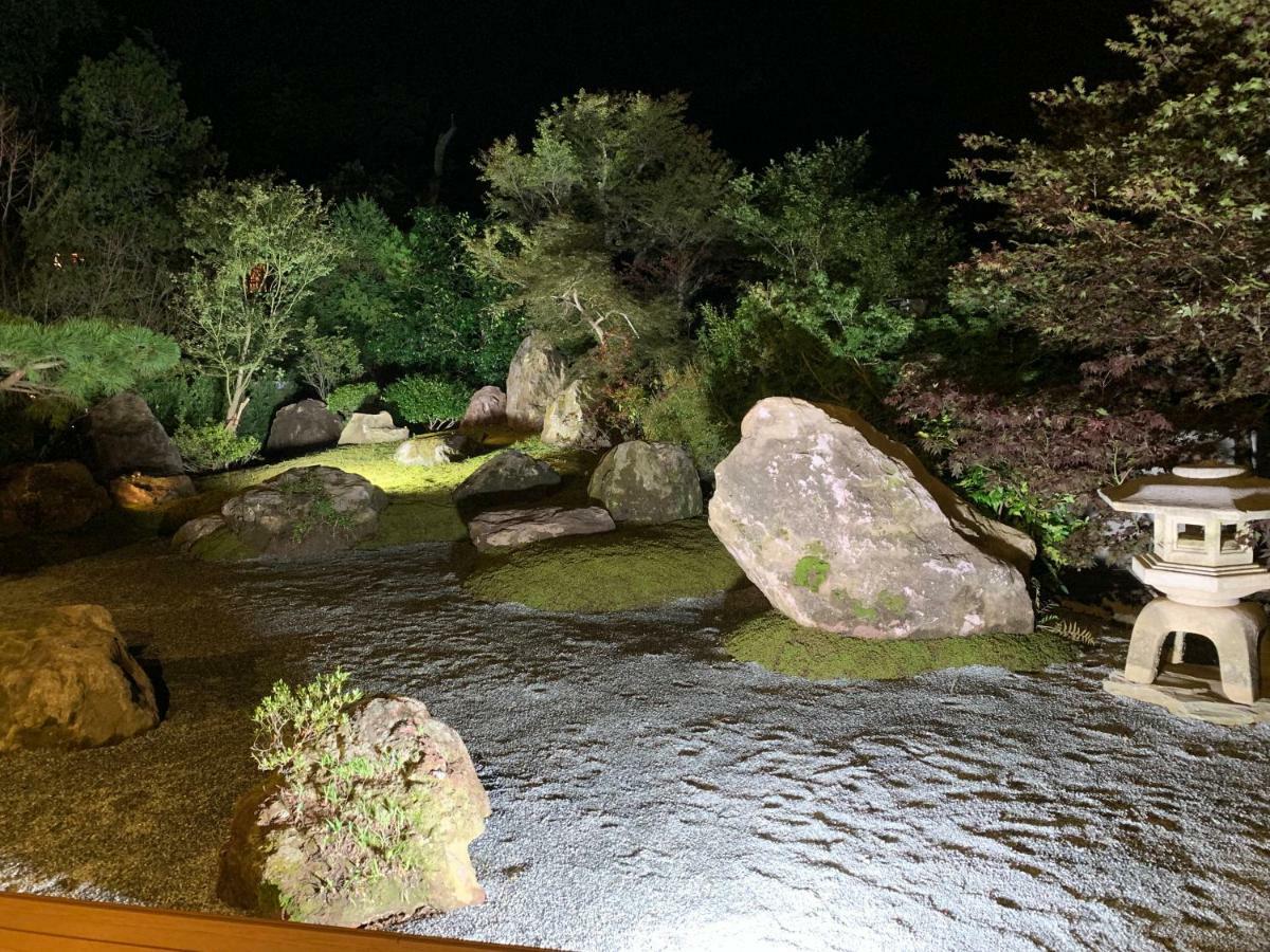 Onsen & Garden -Asante Inn- Hakone Buitenkant foto