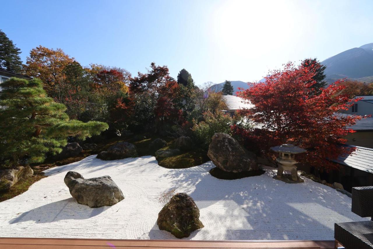 Onsen & Garden -Asante Inn- Hakone Buitenkant foto