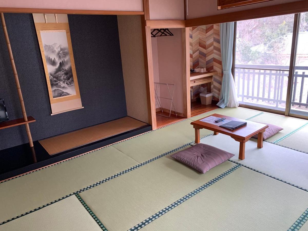 Onsen & Garden -Asante Inn- Hakone Buitenkant foto